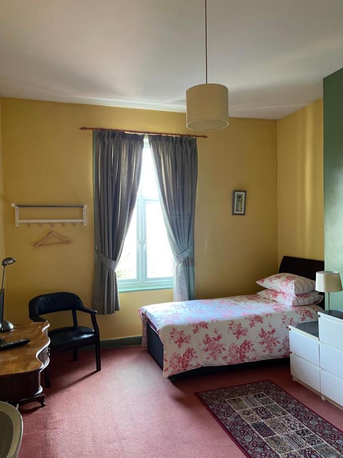 Chimneys Guest House Blackburn  Exterior photo