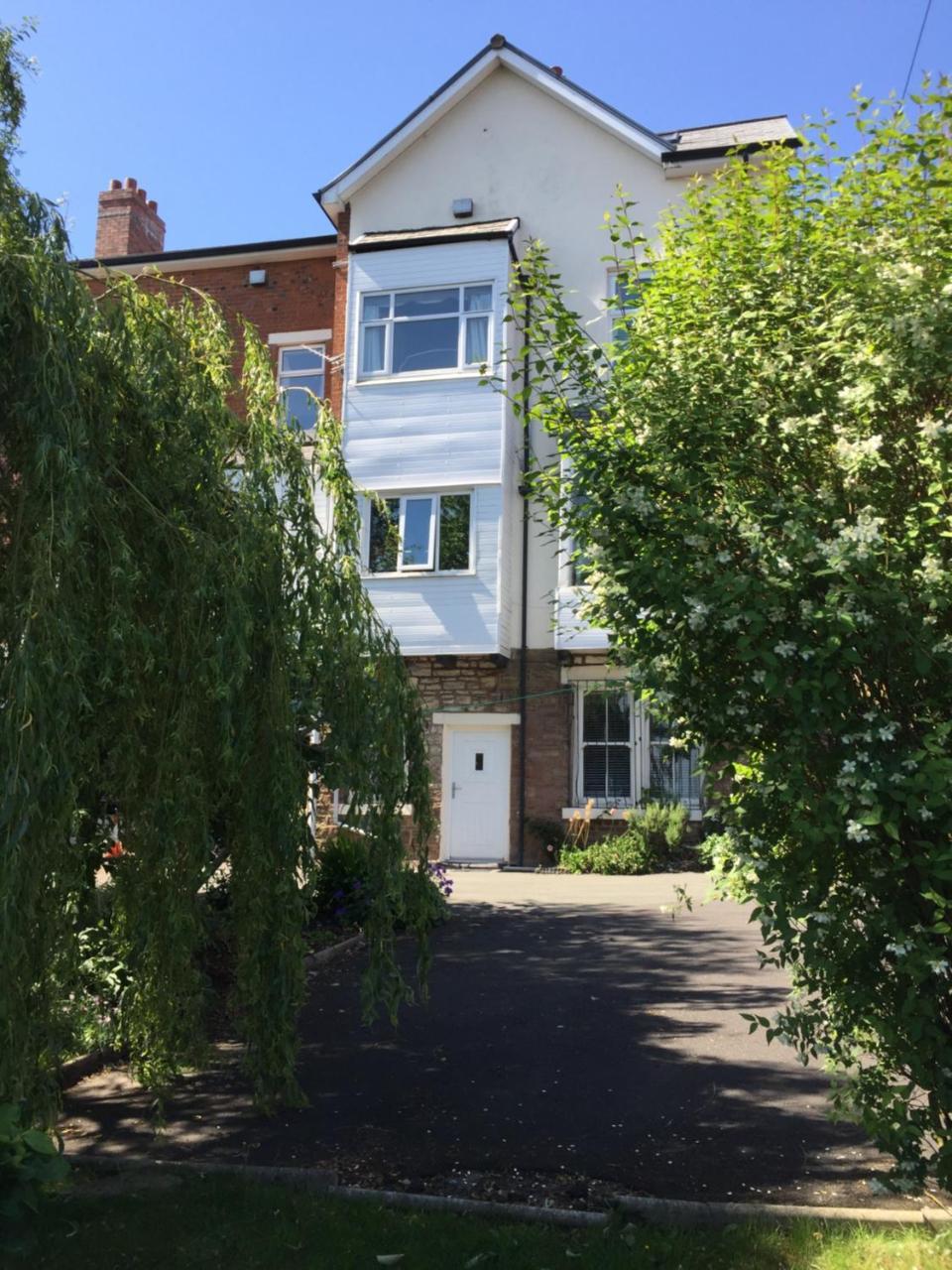 Chimneys Guest House Blackburn  Exterior photo
