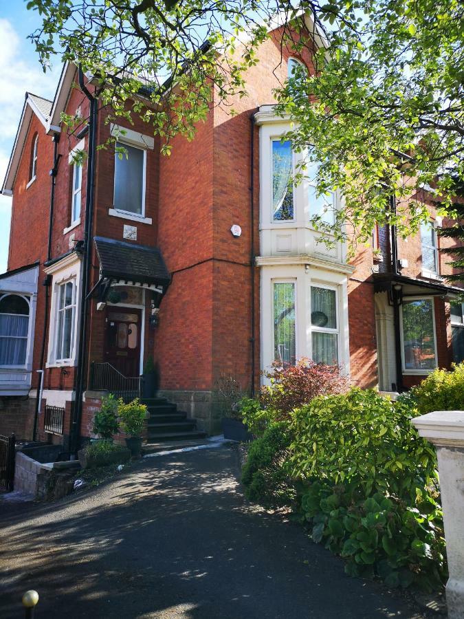 Chimneys Guest House Blackburn  Exterior photo