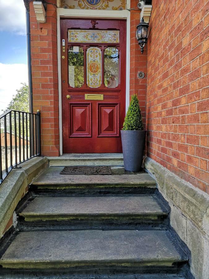 Chimneys Guest House Blackburn  Exterior photo
